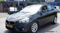 Zwart, metallic lak Gebruikt 2014 BMW 218 Executive MPV | € 11.950 (Eerlijke prijs)