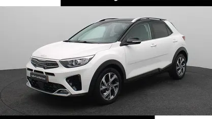 Wit Occasion 2022 Kia Stonic GT-Line SUV | € 21.240 (Eerlijke prijs)