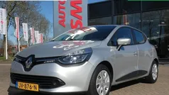 Grijs Gebruikt 2016 Renault Clio IV Expression Hatchback | € 7.794 (Eerlijke prijs)