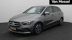 Gebruikt 2022 Mercedes B180 Business MPV | € 27.900 (Eerlijke prijs)