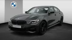 Grijs Gebruikt 2021 BMW 330e Executive Sedan | € 32.400 (Eerlijke prijs)