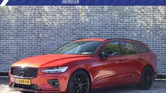 Gebruikt 2021 Volvo V60 R-Design Stationwagen | € 29.694 (Eerlijke prijs)