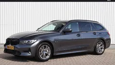 Grijs Gebruikt 2022 BMW 330e Shadowline Stationwagen | € 31.700 (Super prijs)
