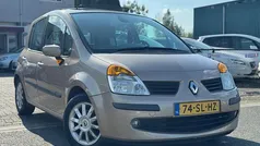 Gebruikt 2006 Renault Modus MPV | € 3.850 (Eerlijke prijs)
