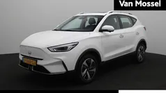 Grijs Gebruikt 2022 MG ZS Luxury Sedan | € 20.777 (Eerlijke prijs)
