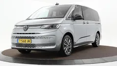 Zilver Gebruikt 2023 VW Multivan Business Van | € 48.880 (Goede deal)