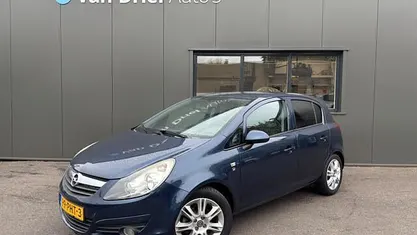 Blauw Gebruikt 2011 Opel Corsa Edition Hatchback | € 3.995 (Eerlijke prijs)