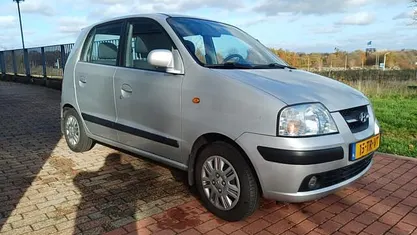 Grijs Gebruikt 2007 Hyundai Atos Dynamiq Hatchback | € 1.995 (Eerlijke prijs)