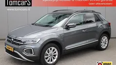 Grijs Gebruikt 2022 VW T-Roc Style SUV | € 26.450 (Eerlijke prijs)