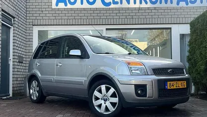 Grijs Gebruikt 2008 Ford Fusion Ghia MPV | € 2.999 (Eerlijke prijs)