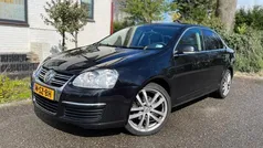 Zwart Gebruikt 2006 VW Jetta Sedan | € 2.250 (Eerlijke prijs)