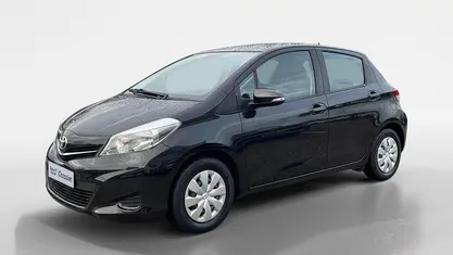 Zwart Occasion 2013 Toyota Yaris Hatchback | € 8.750 (Eerlijke prijs)