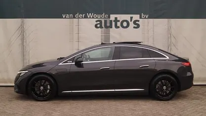 Grijs Occasion 2023 Mercedes EQE300 Business Sedan | € 43.900 (Eerlijke prijs)