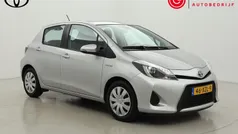 Gebruikt 2012 Toyota Yaris Hybrid Hatchback | € 10.500 (Eerlijke prijs)