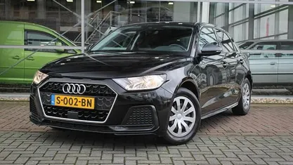 Zwart Gebruikt 2023 Audi A1 Sportback Hatchback | € 19.250 (Eerlijke prijs)