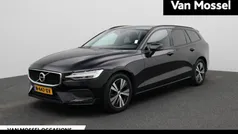 Gebruikt 2021 Volvo V60 Momentum Stationwagen | € 27.900 (Super prijs)