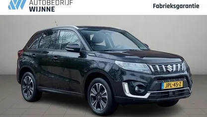Occasion 2025 Suzuki Vitara Style SUV | € 26.420 (Eerlijke prijs)