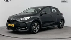 Gebruikt 2021 Toyota Yaris Hybrid Hatchback | € 22.295 (Eerlijke prijs)