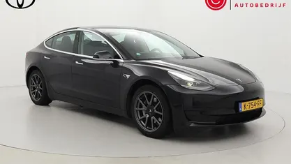 Zwart Gebruikt 2020 Tesla Model 3 Standard Range Sedan | € 17.499 (Goede deal)