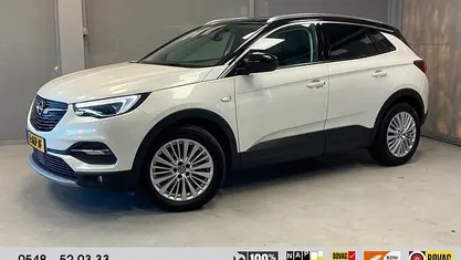 Wit Occasion 2021 Opel Grandland X Ultimate SUV | € 20.900 (Eerlijke prijs)