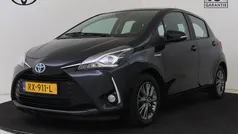 Gebruikt 2018 Toyota Yaris Hybrid Design Hatchback | € 14.750 (Eerlijke prijs)