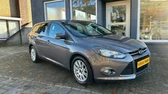 Grijs, metallic lak Gebruikt 2011 Ford Focus Titanium Stationwagen | € 8.199 (Eerlijke prijs)