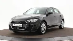 Zwart Gebruikt 2024 Audi A1 Sportback Advanced Hatchback | € 29.440 (Eerlijke prijs)