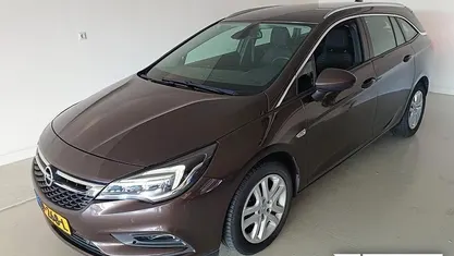 Bruin Occasion 2017 Opel Astra Stationwagen | € 10.330 (Eerlijke prijs)