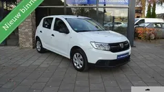 Wit Gebruikt 2020 Dacia Sandero Lauréate Hatchback | € 7.650 (Super prijs)