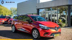 Rood Gebruikt 2020 Renault Clio GrandTour LIMITED Stationwagen | € 11.950 (Eerlijke prijs)