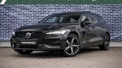 Zwart Gebruikt 2023 Volvo V60 Plus Stationwagen | € 38.899 (Eerlijke prijs)