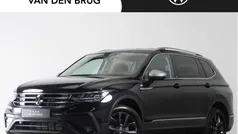 Zwart Gebruikt 2024 VW Tiguan Life SUV | € 44.295 (Goede deal)