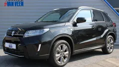 Zwart Gebruikt 2025 Suzuki Vitara SUV | € 28.690 (Eerlijke prijs)