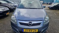 Grijs Gebruikt 2005 Opel Zafira MPV | € 2.250 (Eerlijke prijs)