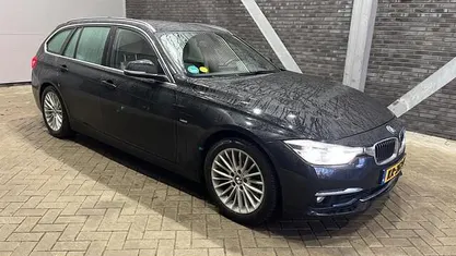 Zwart Gebruikt 2016 BMW 320 Executive Stationwagen | € 13.700 (Eerlijke prijs)