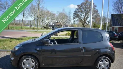 Zwart Occasion 2013 Renault Twingo Authentique Hatchback | € 2.499 (Eerlijke prijs)