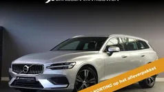 Grijs Gebruikt 2021 Volvo V60 Inscription Stationwagen | € 32.885 (Eerlijke prijs)