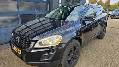 Zwart Gebruikt 2013 Volvo XC60 Momentum SUV | € 8.950 (Eerlijke prijs)