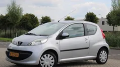 Grijs Gebruikt 2008 Peugeot 107 Hatchback | € 2.850 (Eerlijke prijs)