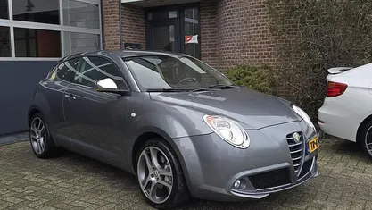 Grijs Gebruikt 2009 Alfa Romeo MiTo Hatchback | € 4.495 (Eerlijke prijs)