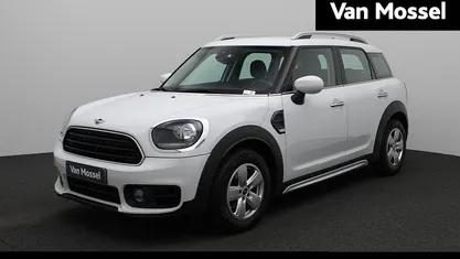 Gebruikt 2020 Mini One Countryman SUV | € 21.400 (Eerlijke prijs)