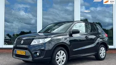 Zwart Gebruikt 2015 Suzuki Vitara Comfort SUV | € 10.850 (Super prijs)