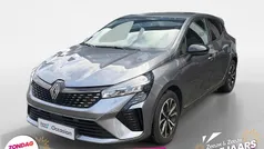 Gebruikt 2024 Renault Clio V Techno Hatchback | € 21.935 (Eerlijke prijs)