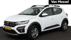 Wit Gebruikt 2021 Dacia Sandero Comfort Hatchback | € 12.950 (Eerlijke prijs)