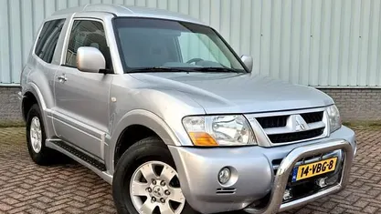 Occasion Mitsubishi Pajero 161 PK (118 kW) 2006 Grijs SUV