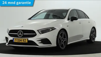 Wit Gebruikt 2021 Mercedes A250 Premium Plus Sedan | € 30.950 (Eerlijke prijs)