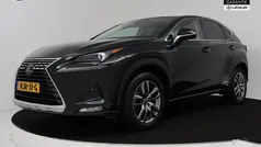 Zwart Gebruikt 2020 Lexus NX300h Luxury Line SUV | € 36.895 (Eerlijke prijs)