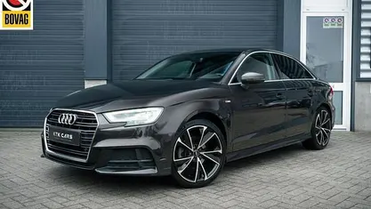 Bruin Occasion 2018 Audi A3 S-Line Sedan | € 20.950 (Eerlijke prijs)