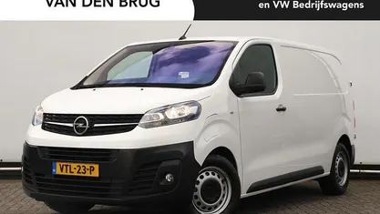 Wit Gebruikt 2022 Opel Vivaro-e Combi Innovation Van | € 17.900 (Super prijs)