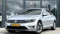 Grijs Gebruikt 2015 VW Passat Highline Sedan | € 16.695 (Eerlijke prijs)